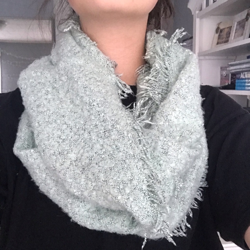 Fuzzy Teal Infinity Scarf